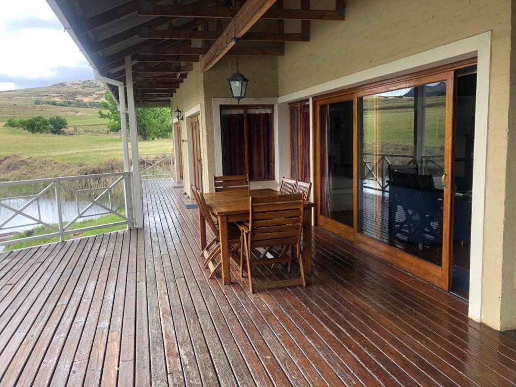 Royal Coachman Villa Кларенс Екстериор снимка